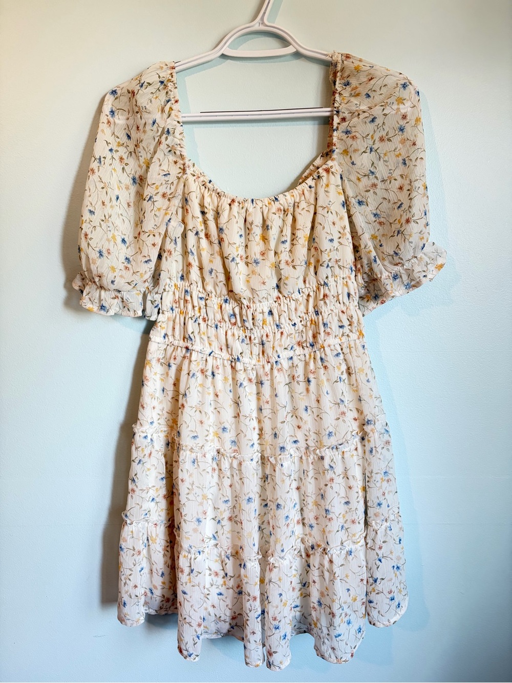 Trixxi Floral Puff Sleeve Dress - Smock waist - Size Medium